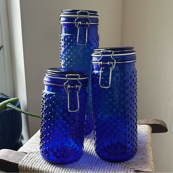Vintage cobalt blue hobnail glass canisters set of three - Picture 5 of 11